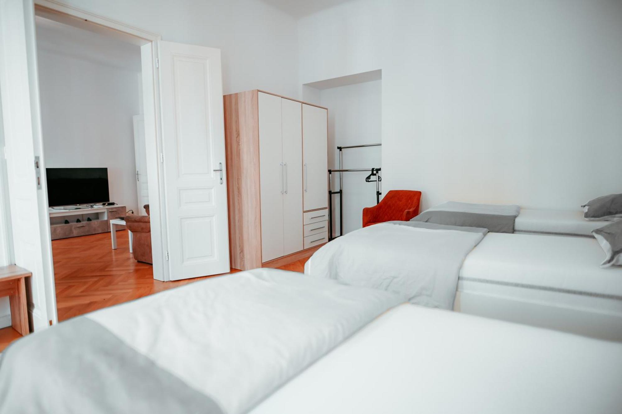Raimond Apartment Ottakring Top 14 Виена Екстериор снимка