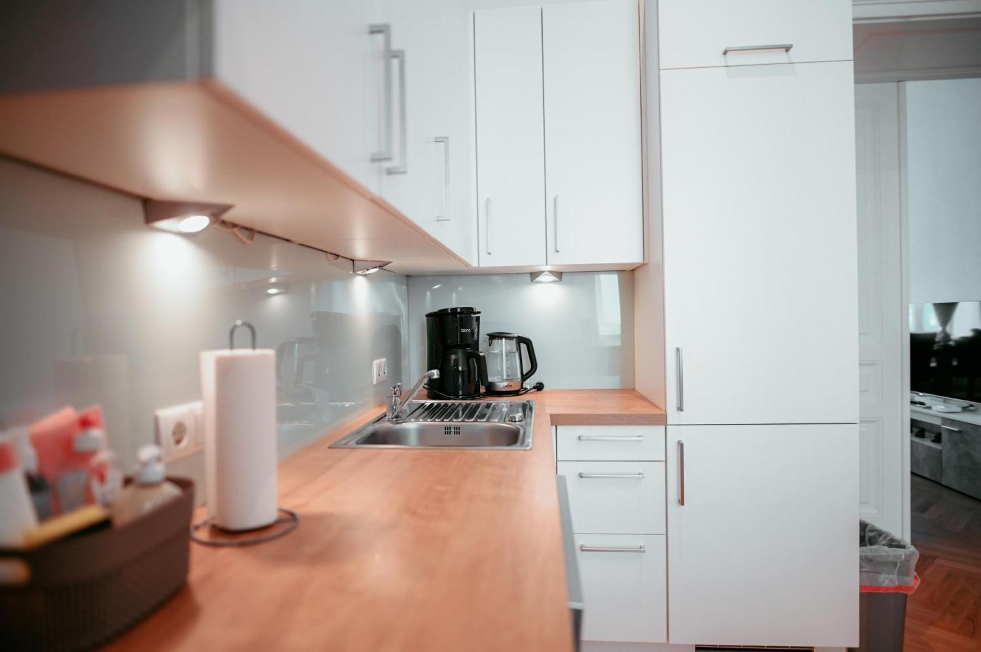 Raimond Apartment Ottakring Top 14 Виена Екстериор снимка