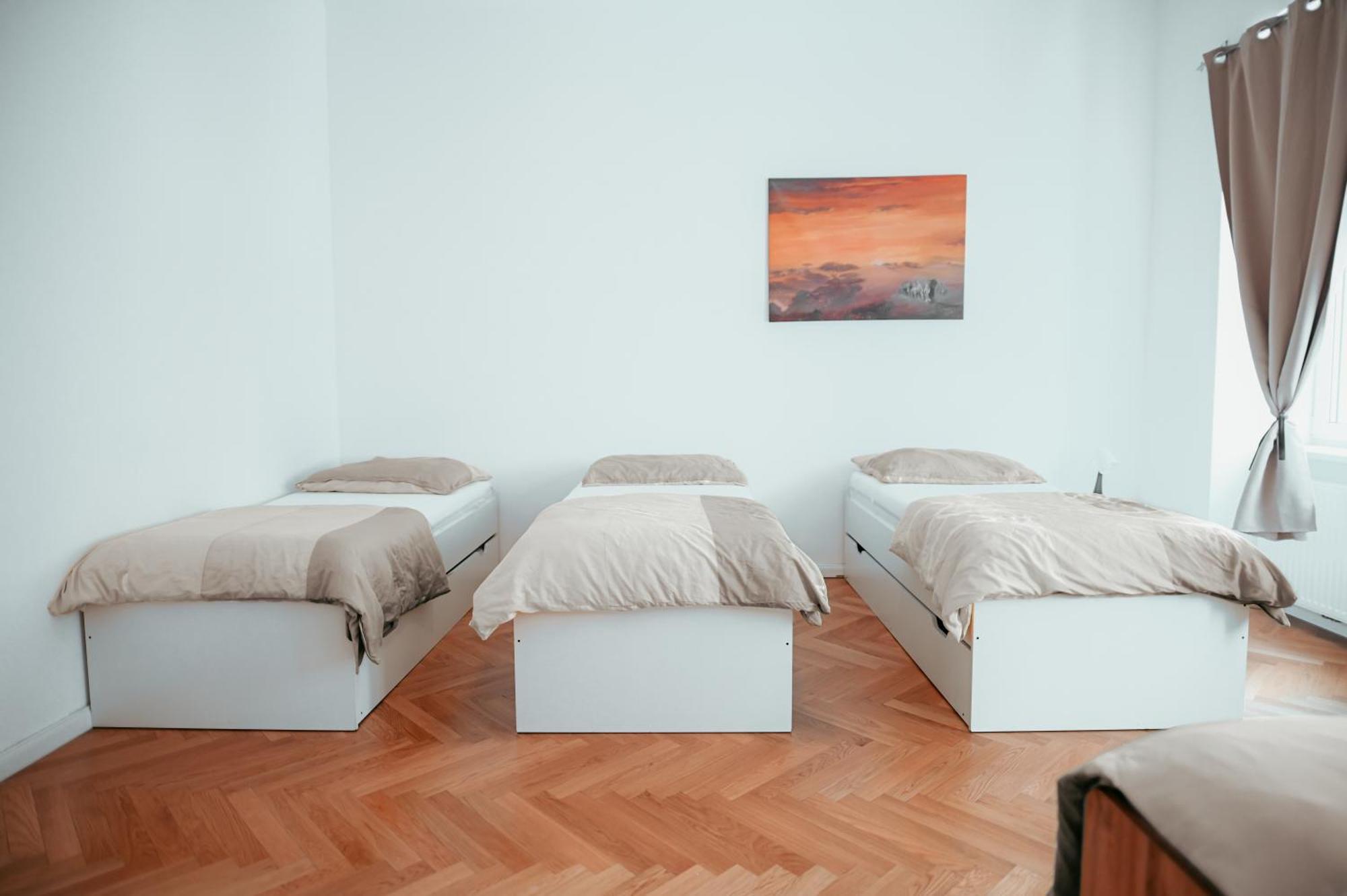 Raimond Apartment Ottakring Top 14 Виена Екстериор снимка